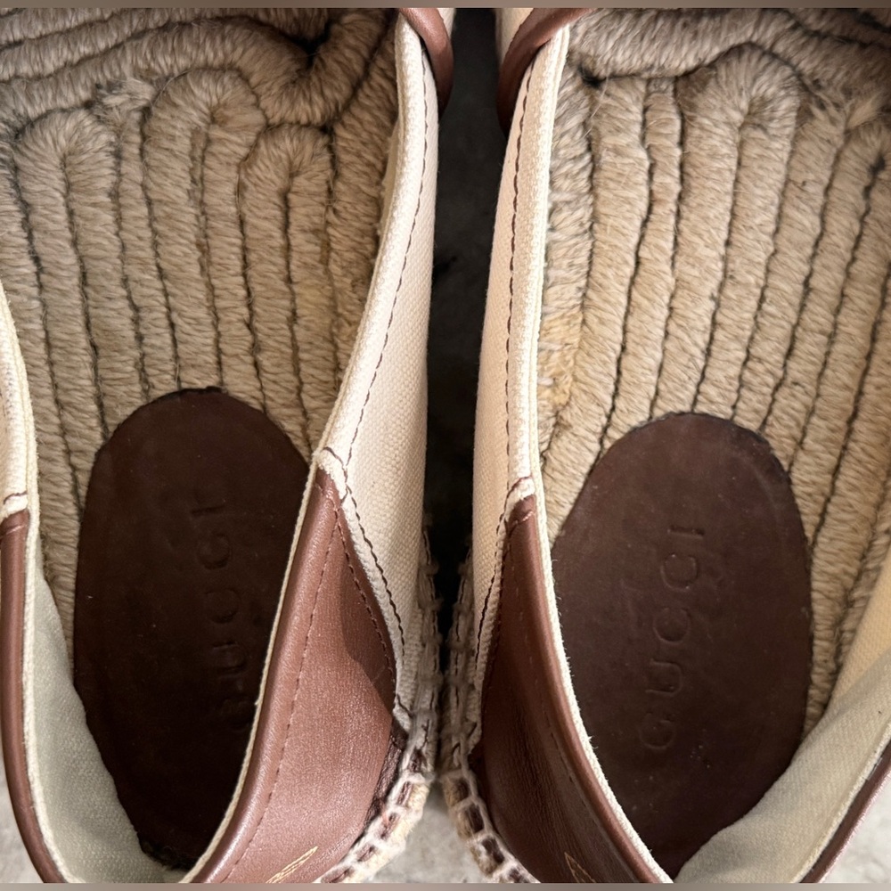 GUCCI Espadrilles Beige/ Cream Canvas With Web & Logo Leather Trim  7  / 7.5 US - Picture 10 of 13